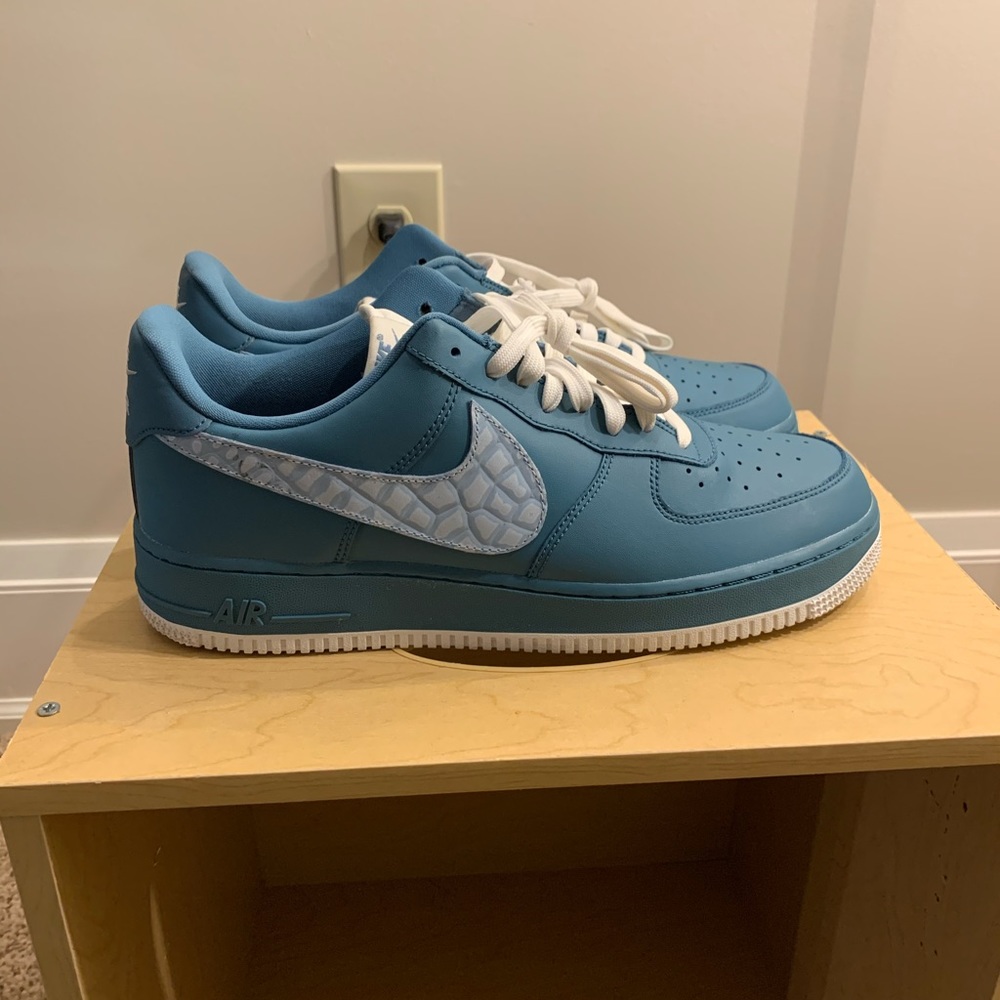Nike Air Force 1 Low LV8 Noise Aqua Summit Size 11